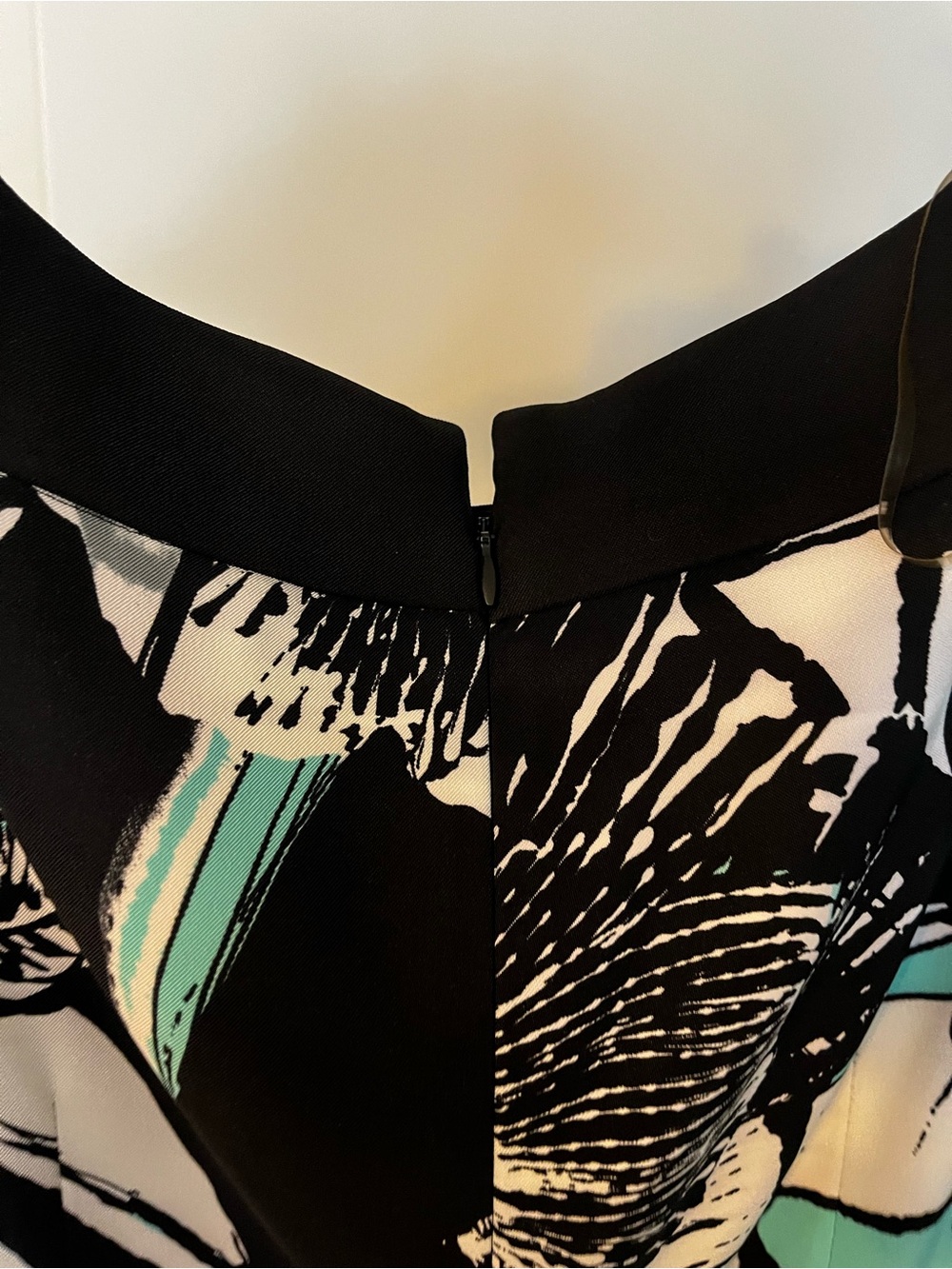 connected apparel Teal Black White Floral Sleeveless Midi Dress - Picture 2 of 4